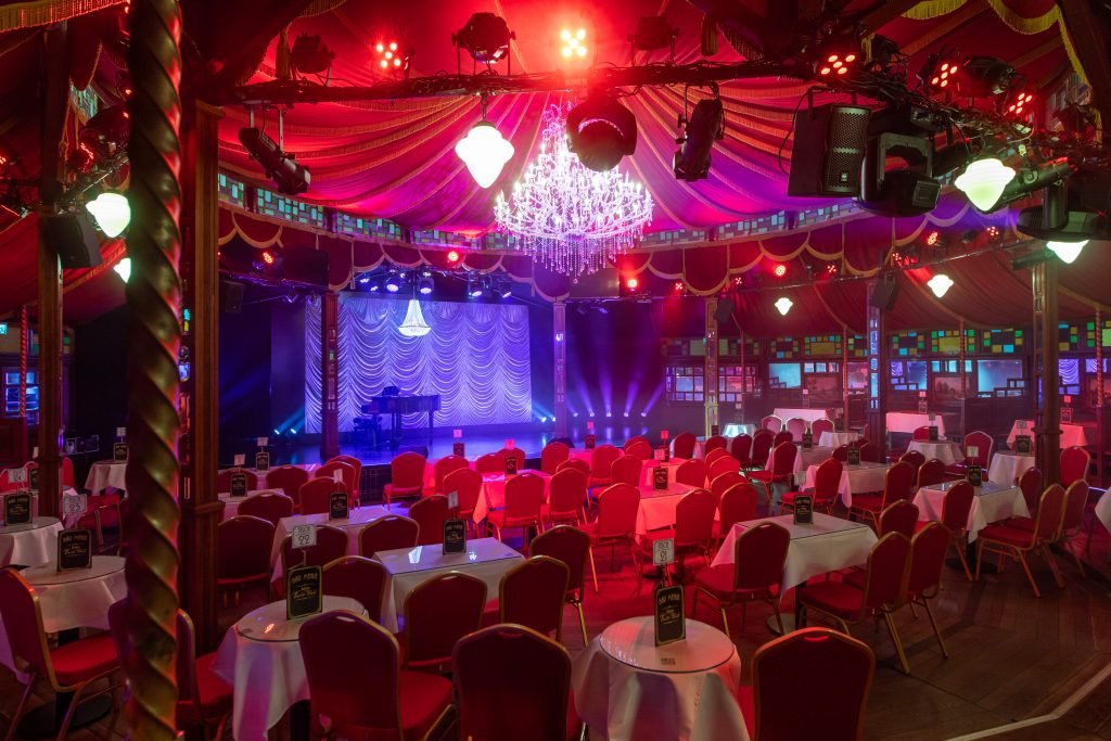 🎭 말렌테 극장 궁전(말렌테스 테아터 팔라스트)